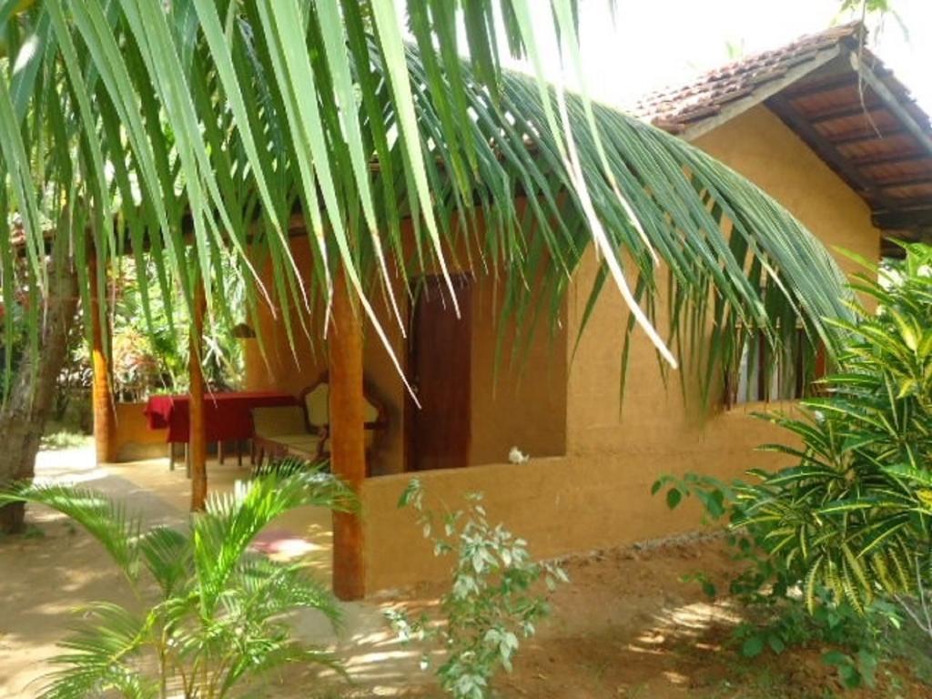 Natural Cabanas Kanattegoda Екстериор снимка
